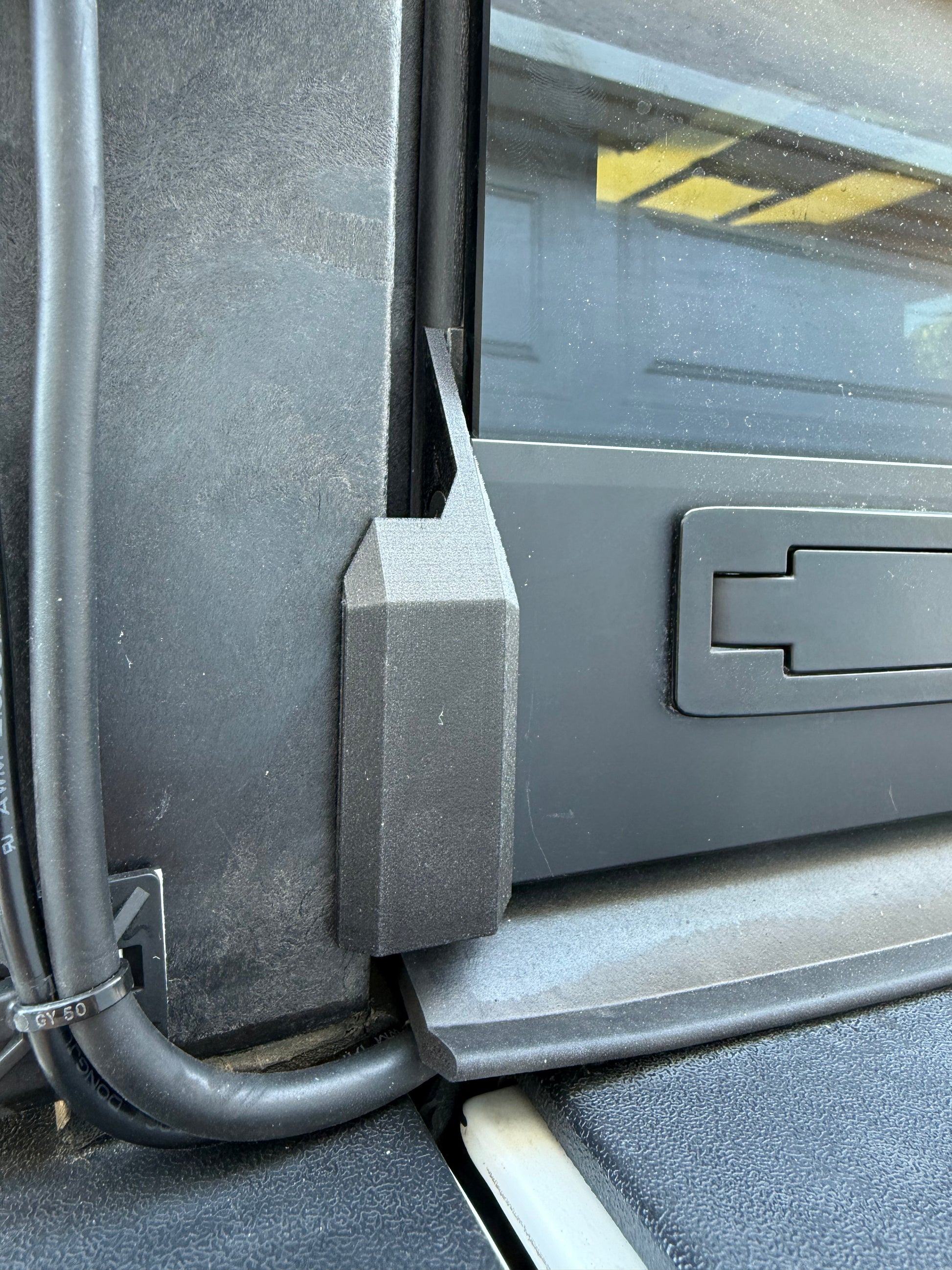 Tune M1 rear hatch door winglets - GoFluxx