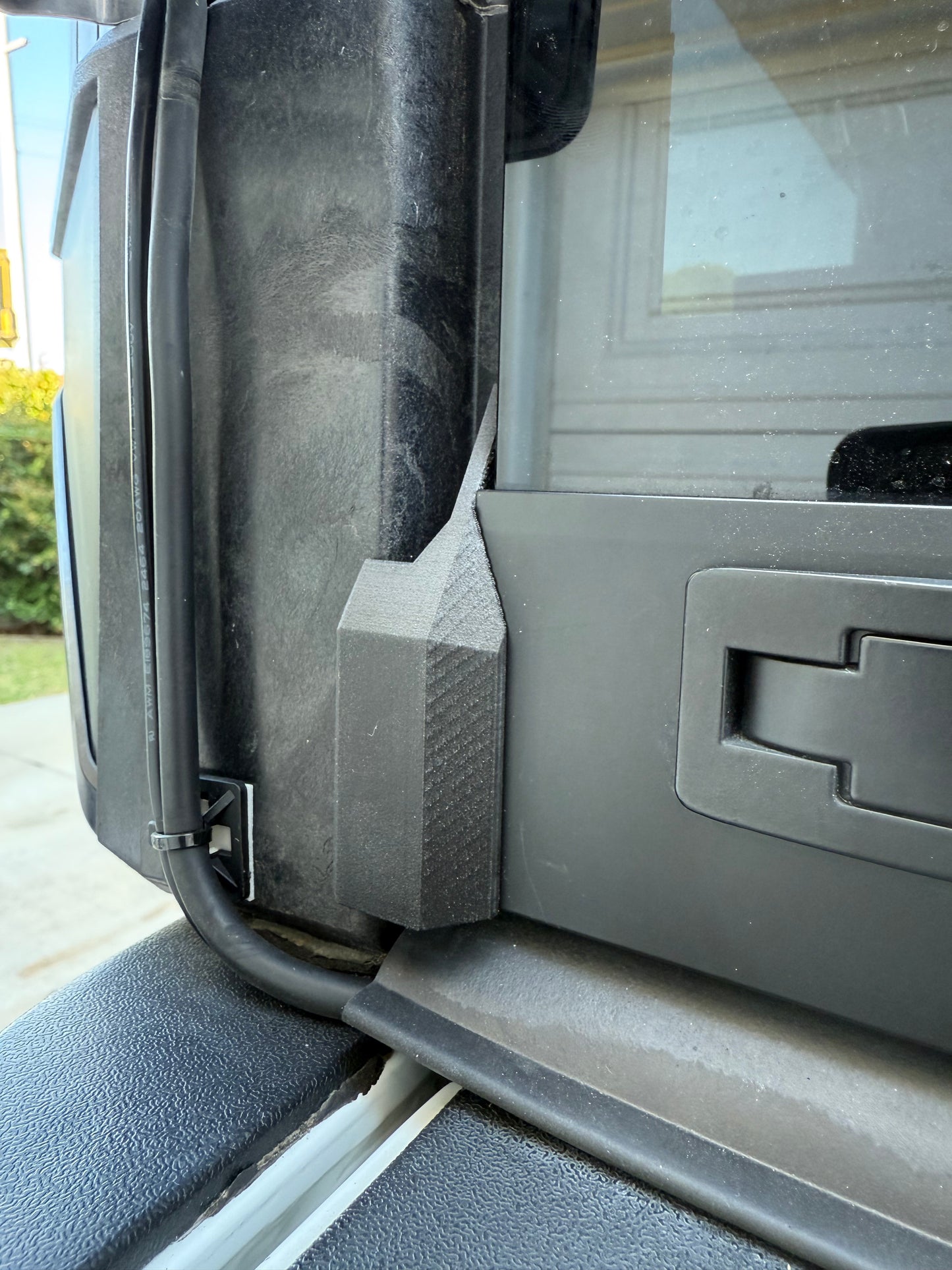 Tune M1 rear hatch door winglets - GoFluxx