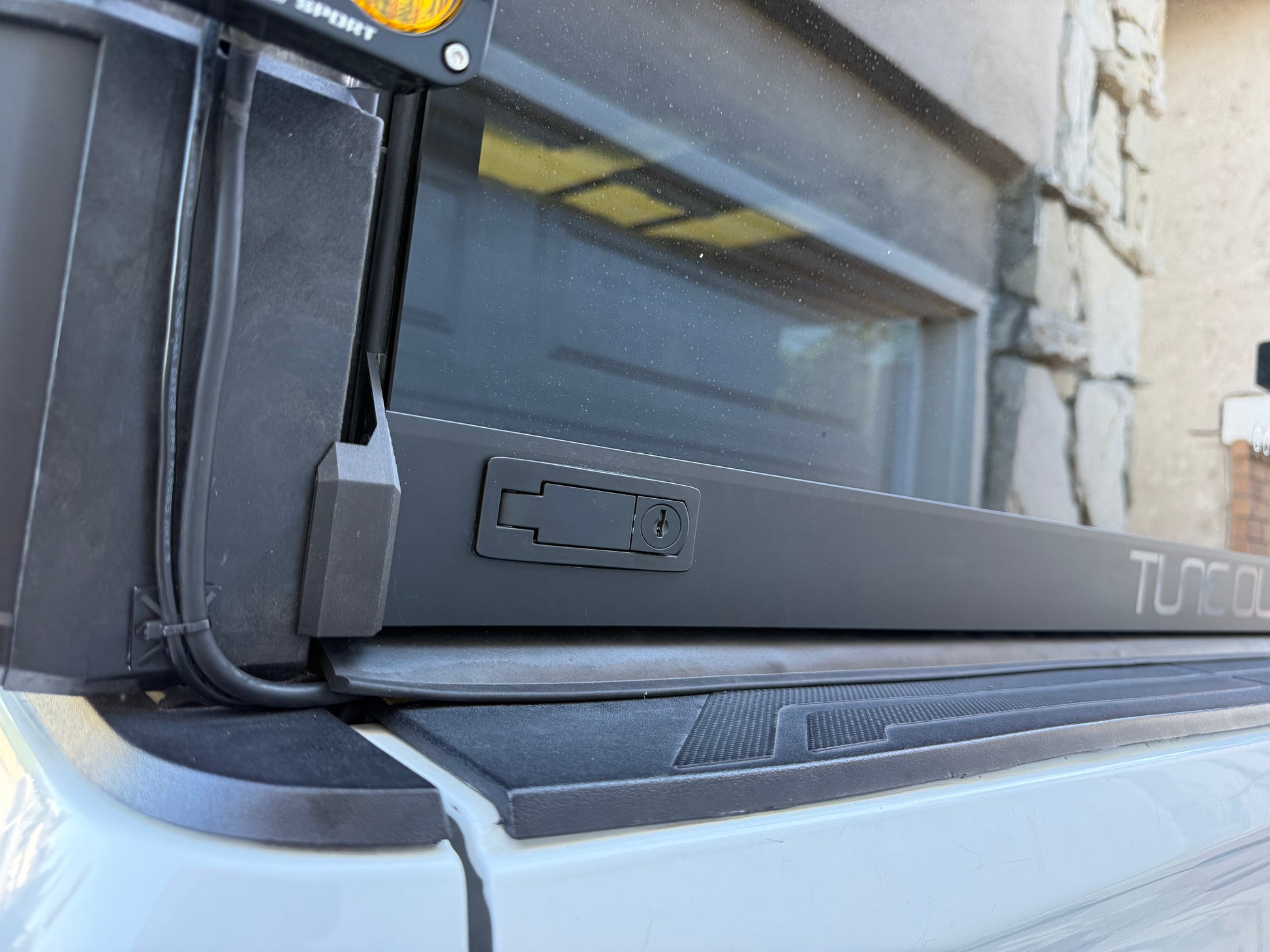 Tune M1 rear hatch door winglets - GoFluxx