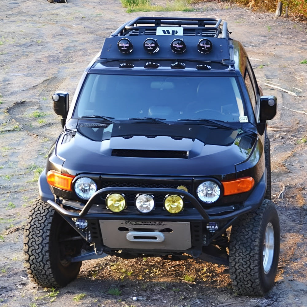 Toyota-FJ-Cruiser-with-Scoop-Lensun-60W-Hood-Solar-Panel